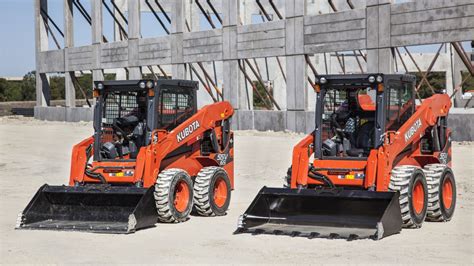 Kubota Tractor Enters Skid Steer Loader Market with Two Models | Kubota tractors, Tractors, Skid ...