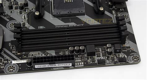 MSI TOMAHAWK B350 Review - msi tomahawk b350 dimms.jpg