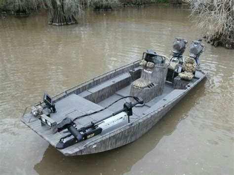 Gator tail | pontoon and shallow water boats | Pinterest | Boating, Fish and Bass boat