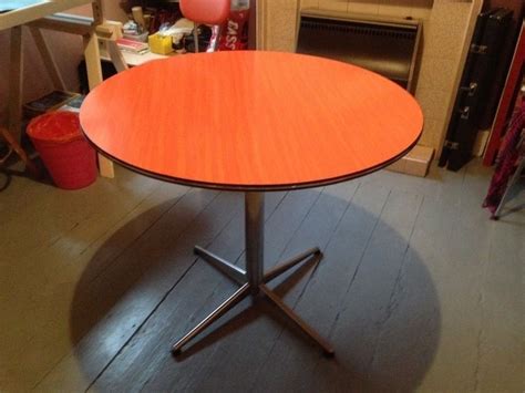 100+ Round formica Kitchen Table - Best Modern Furniture Check more at http://livelylighting.com ...