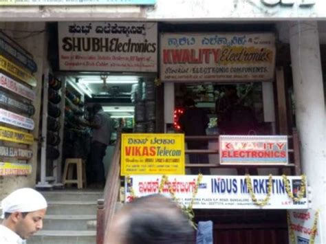 GLOBAL GEEK TOUR: SP road market in Bangalore, India – Dangerous Prototypes