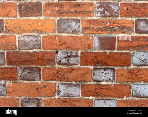 Flemish bond brickwork hi-res stock photography and images - Alamy