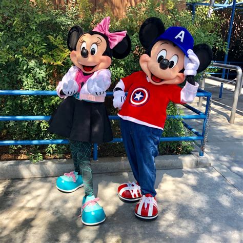 Mickey and Minnie Dressed as Captain America and Spider-Gwen Marvel Meet and Greet Debuts in ...