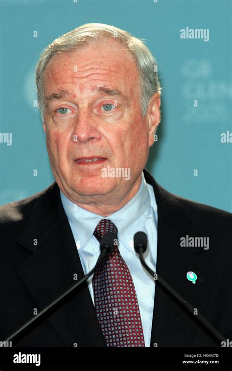 PAUL MARTIN PRIME MINISTER OF CANADA 07 July 2005 EDINBURGH SCOTLAND Stock Photo - Alamy