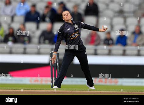 Alex Hartley bowling for Manchester Originals Stock Photo - Alamy