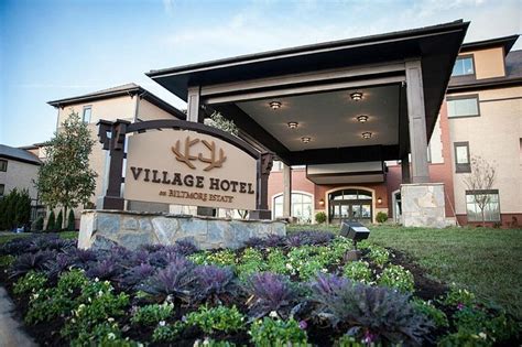 VILLAGE HOTEL ON BILTMORE ESTATE - UPDATED 2024 Reviews & Price ...