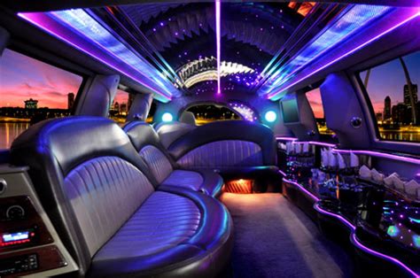 Limo Hire Lincoln, Party Bus, Lincoln Hummer Limousine & Wedding Cars