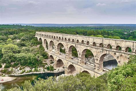 Pont du Gard Walking Trail, See the Masterpiece of Ancient Architecture - My Magic Earth