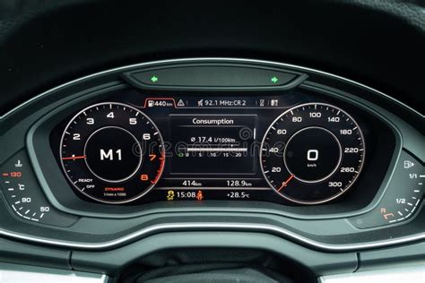 Audi Q5 Dashboard editorial image. Image of machine - 150732710