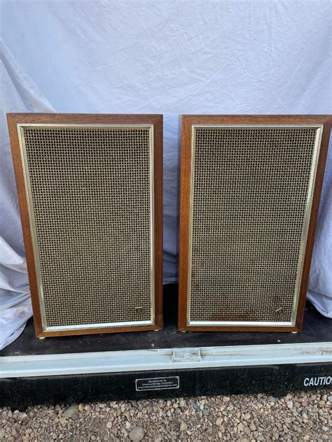 LOT 35 PAIR OF PIONEER SPEAKERS | EstateSales.org