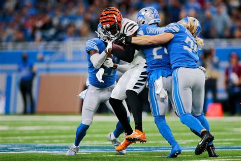 How Cincinnati Bengals Tee Higgins Made it to Super Bowl LVI in Photos ...