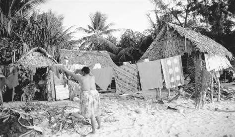 Culture of Kiribati - history, people, clothing, traditions, women, beliefs, food, customs, family