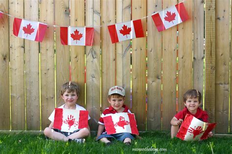 Canada Day Flag craft from @momvstheboys Crafts For Teens To Make, Holiday Crafts For Kids ...