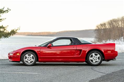 8k-Mile 1992 Acura NSX 5-Speed for sale on BaT Auctions - sold for $86,000 on March 10, 2021 ...