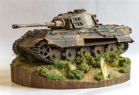 King Tiger 1:35 Album in comments : r/modelmakers