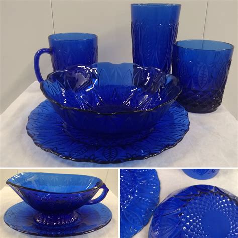 39-piece vintage Royal Sapphire dish set. Leaf and diamond cobalt ...