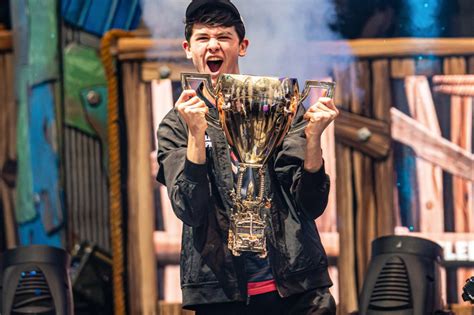 Bugha’s ascent to Fortnite World Cup winner and global fame | GINX Esports TV