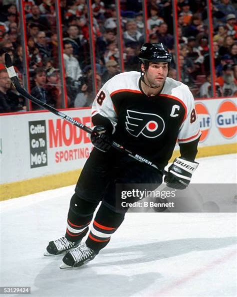 973 Eric Lindros Flyers Stock Photos, High-Res Pictures, and Images ...