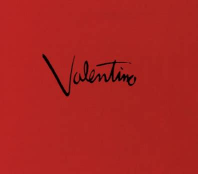 Valentino red | Logos, Fonts & Design | Pinterest | Valentino red ...