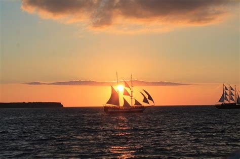 santorini-caldera sunset cruise | Sunset cruise, Santorini caldera, Santorini