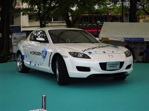 File:Mazda RX8 hydrogen rotary car 1.jpg - Wikimedia Commons