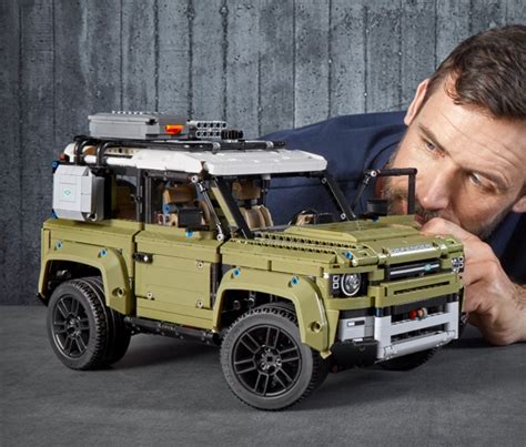 Lego Technic Land Rover Defender