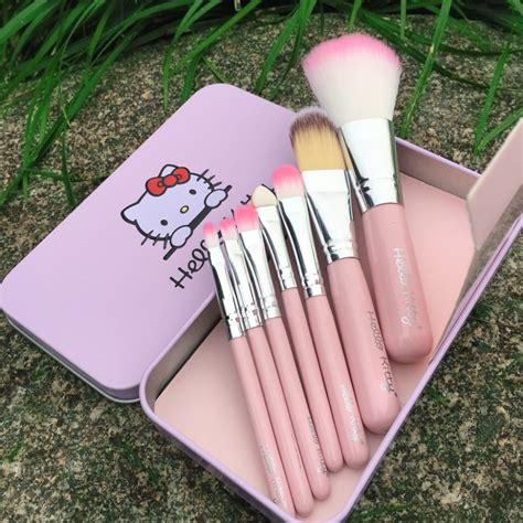 7pcs Hello Kitty Makeup Brush Set, More, Beauty & Makeup Free Delivery ...