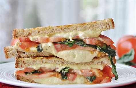 Vegan Tomato Basil Grilled Cheese Sandwich - Veganosity