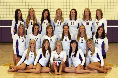 Pin on Volleyball Team photo ideas