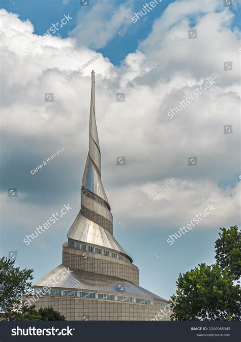 2,261 Community Christ Temple Images, Stock Photos & Vectors | Shutterstock