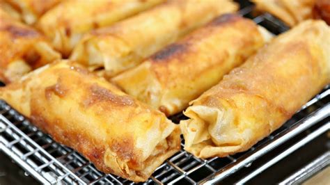 TURON RECIPE - FILIPINO BANANA EGGROLL DESSERT - YouTube | Recipes, Turon recipe, Family meals