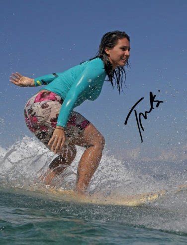 TULSI GABBARD SIGNED PHOTO 8X10 RP AUTOGRAPHED DEMOCRAT PARTY SURFING