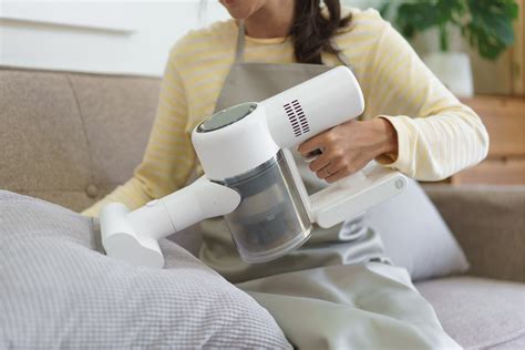 Advantages Of Cordless Handheld Vacuum Cleaners | Relentless Home