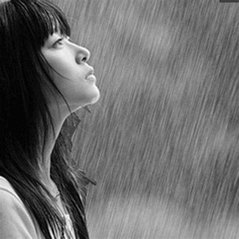 Sad Anime Girl Crying In The Rain Alone