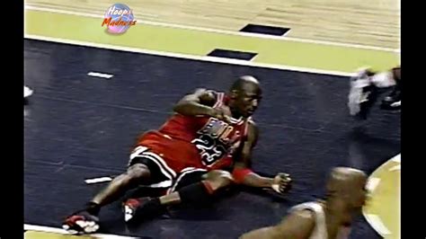 Last 1 Minute of Bulls vs Pacers Game 6 in 1998 Playoffs! - YouTube