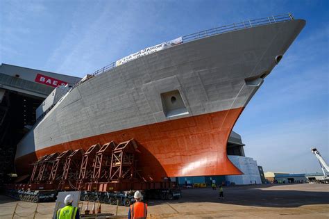 New Navy warship emerges at Clyde shipyard - BBC News