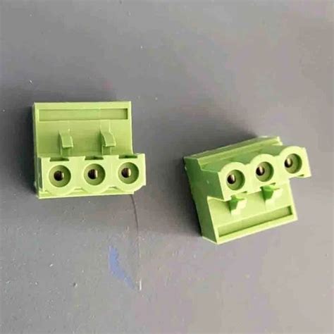 Plastic Degson PCB Terminal Blocks, 3.5 mm, 13.5 A at Rs 20/piece in ...