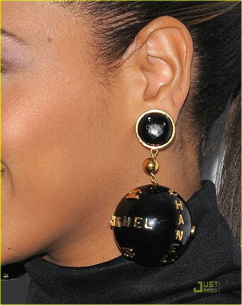 Beyonce Dons Chanel Globe Earrings: Photo 1552591 | Beyonce Knowles ...