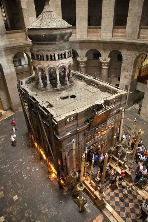 La Iglesia del Santo Sepulcro reabre sus puertas - National Geographic en Español