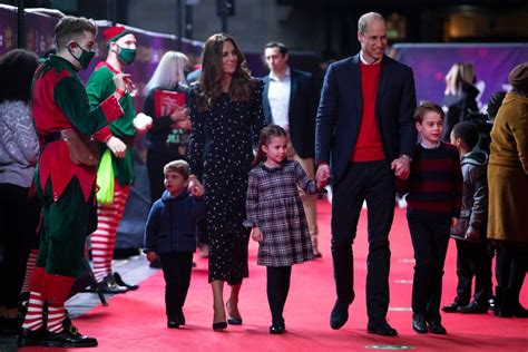 Kate Middleton Wearing Navy Dress With Kids on Red Carpet | POPSUGAR Fashion