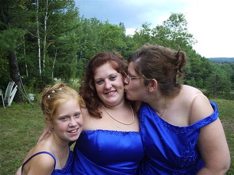 Bridesmaids (kiss) | Ashley likes all the love | Mike Babcock | Flickr