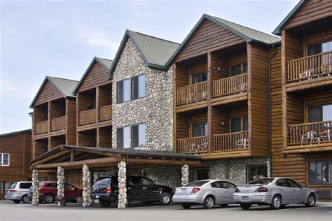 Super 8 by Wyndham Bridgeview of Mackinaw City | Mackinaw City, MI Hotels