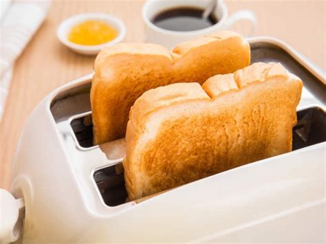 How to Make Toast Perfectly, According to Science