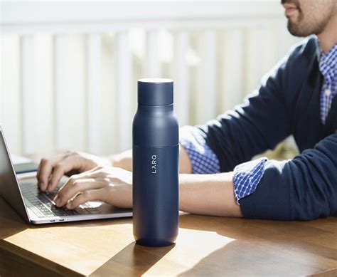 Larq is a Water Bottle that Cleans Itself and Its Contents Using UV Light