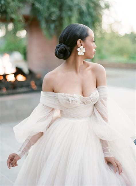 These are the 21 Wedding Dresses with Unique Sleeves on our Lust List ...