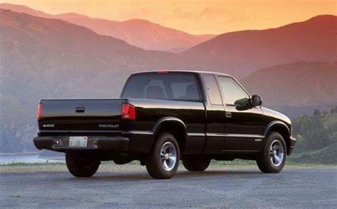 2004 Chevrolet S-10 - Information and photos - MOMENTcar