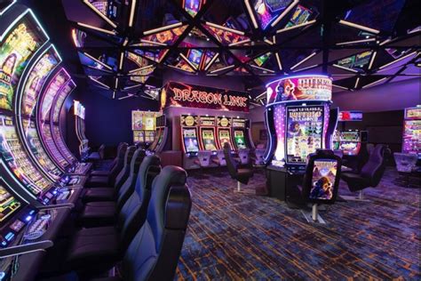 The STRAT Hotel, Casino and SkyPod Debuts New Link Slot Lounge and First Phase of Casino Remodel ...