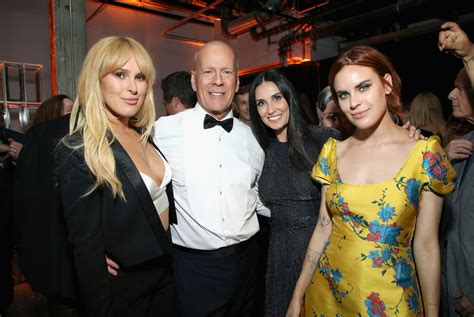 Bruce Willis's Five Daughters Pose for Rare Photo | InStyle