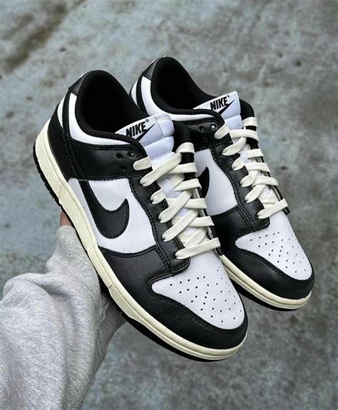 Nike - Dunk Low - Vintage Panda