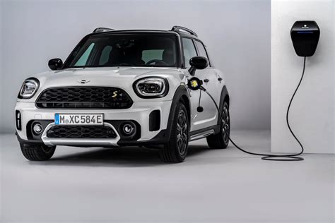 MINI Countryman Electric reconfirmed, to launch in 2023